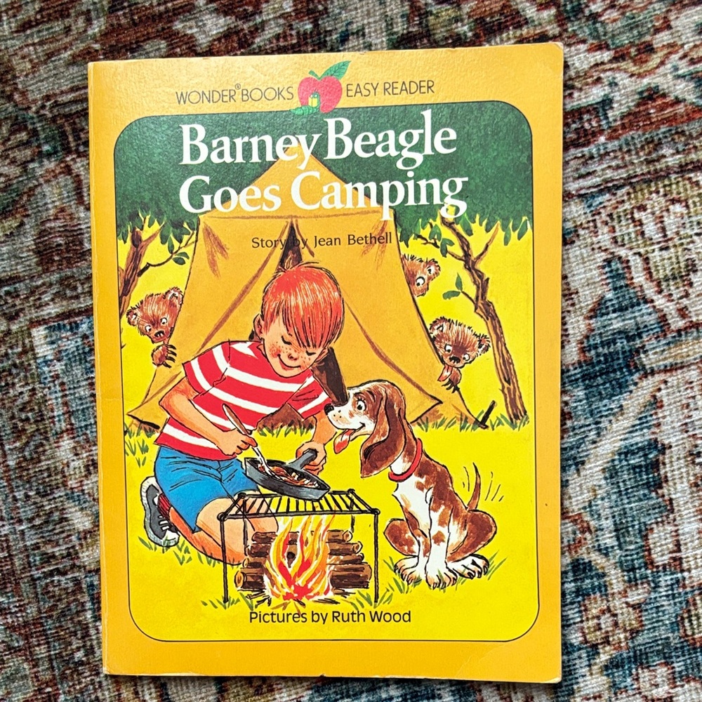 Barney Beagle Goes Camping Book